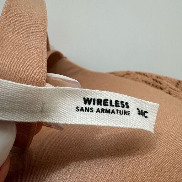 NWT Aerie Wire Less Wireless Tan Nude Soft Bra Size 34C T shirt Light Padding - Picture 3 of 5